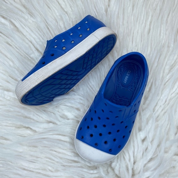 Kids Old Navy Shoes - Picture 2 of 9